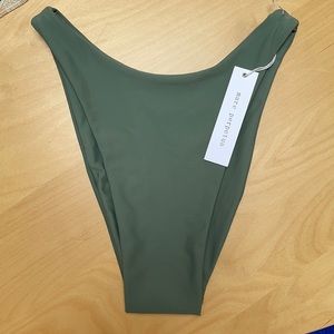 Mare Perpetua Essential Bottom in Agave